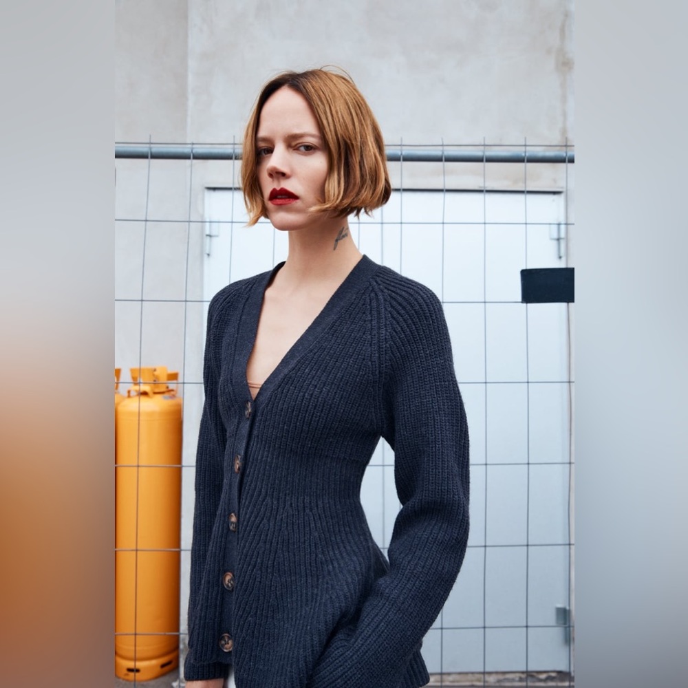 Zara fitted waist knit cardigan - Khaite style